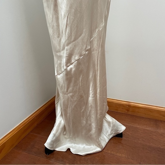 NEW! Dissh- Aisle Pearl Backless Midi Dress Size 8 Sleeveless Turtleneck - Picture 5 of 14